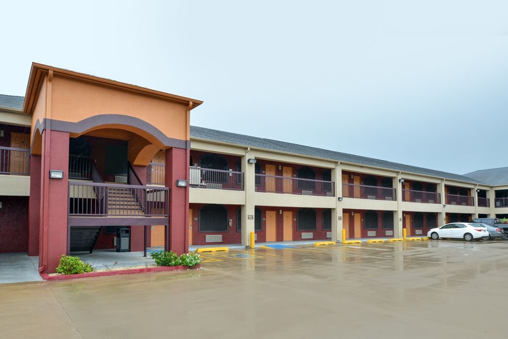 Americas Best Value Inn & Suites San Benito Eksteriør bilde